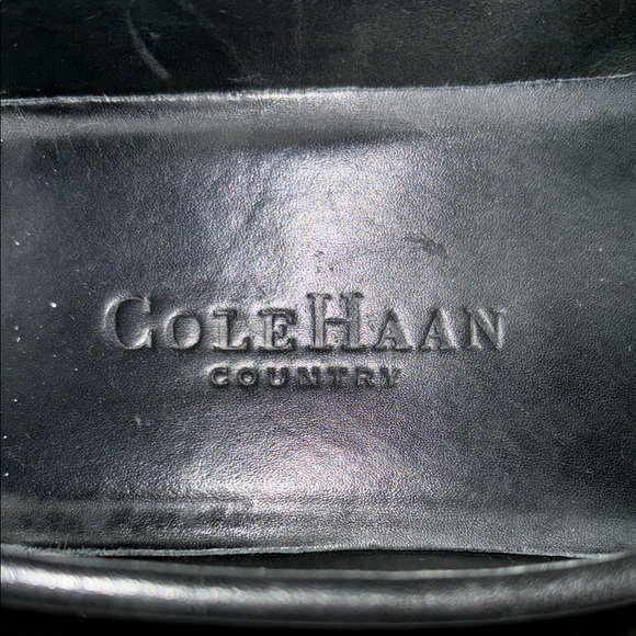 Black Cole Haan Slip-On Loafers with Smooth Leather and Classic Design - Picture 6 of 7